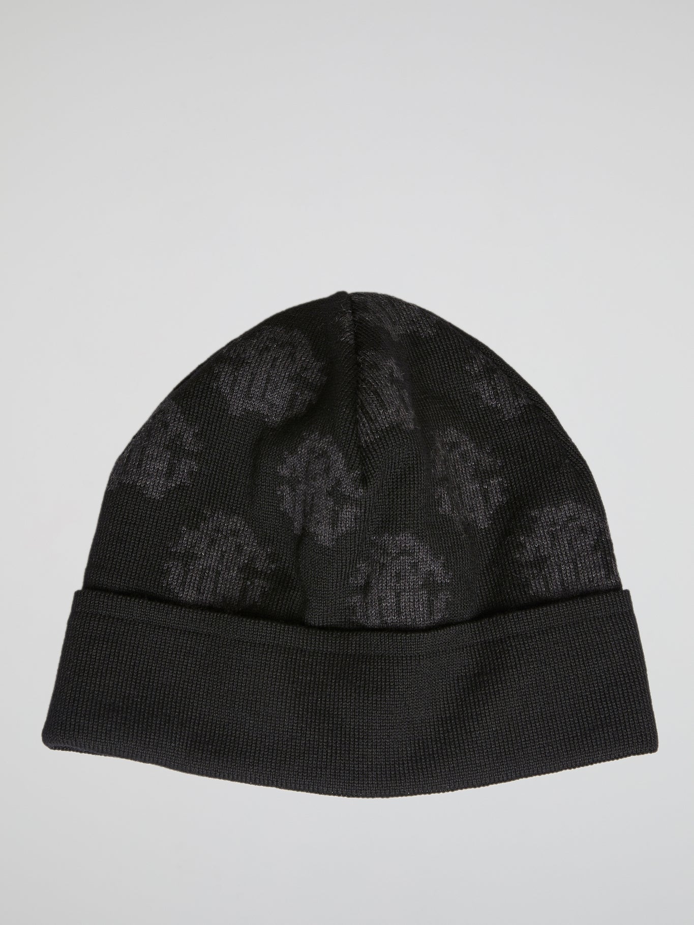 Stay warm and stylish this winter with our Black Logo Beanie by Roberto Cavalli, the perfect accessory to elevate any outfit. Made with premium quality materials and featuring the iconic Roberto Cavalli logo, this beanie is a must-have for fashion-forward individuals. Grab yours now and turn heads wherever you go!