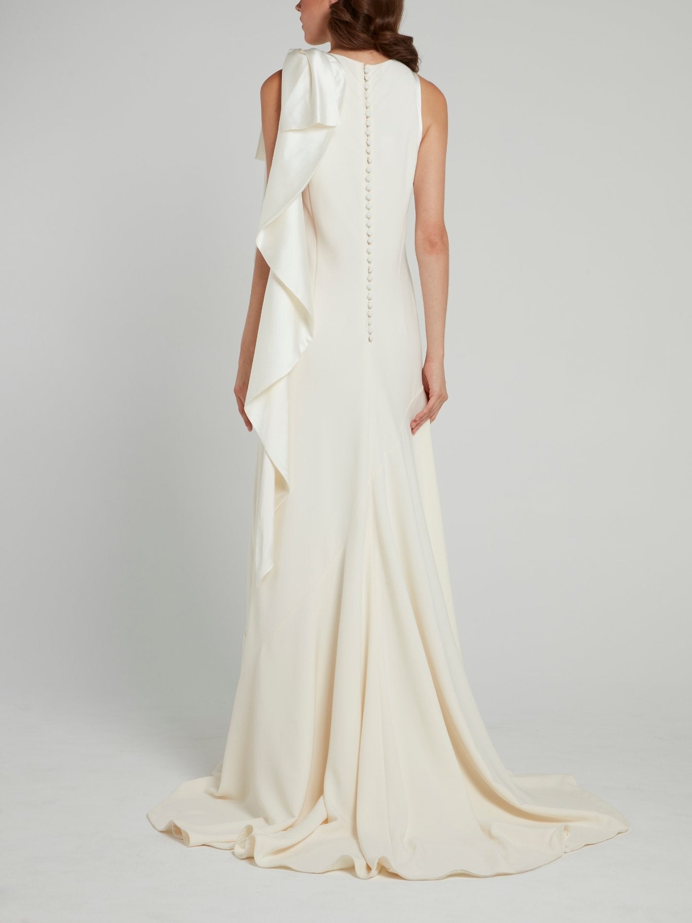 Платье-макси с пуговицами на спине и оборками