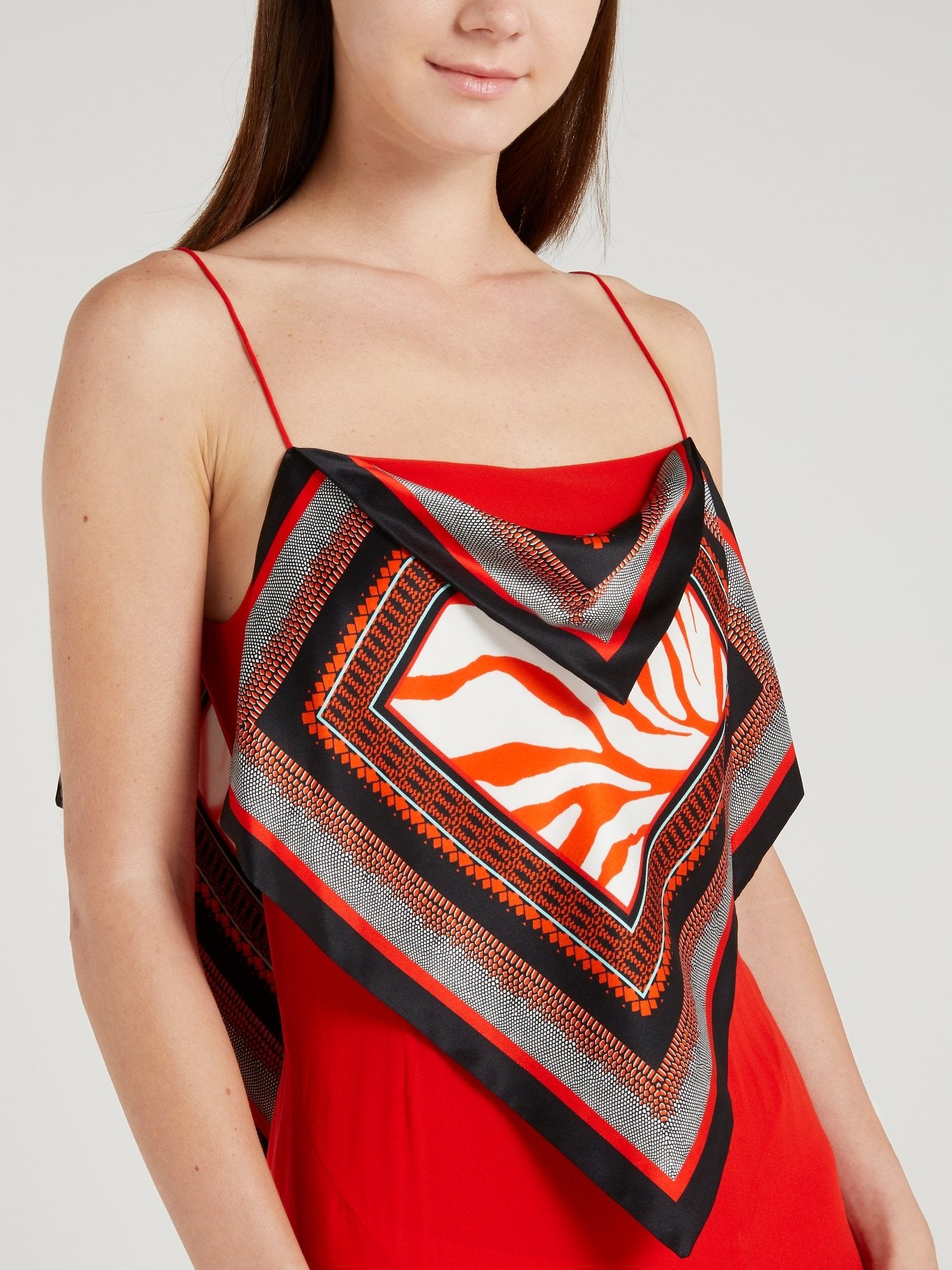 Красное шелковое платье-макси