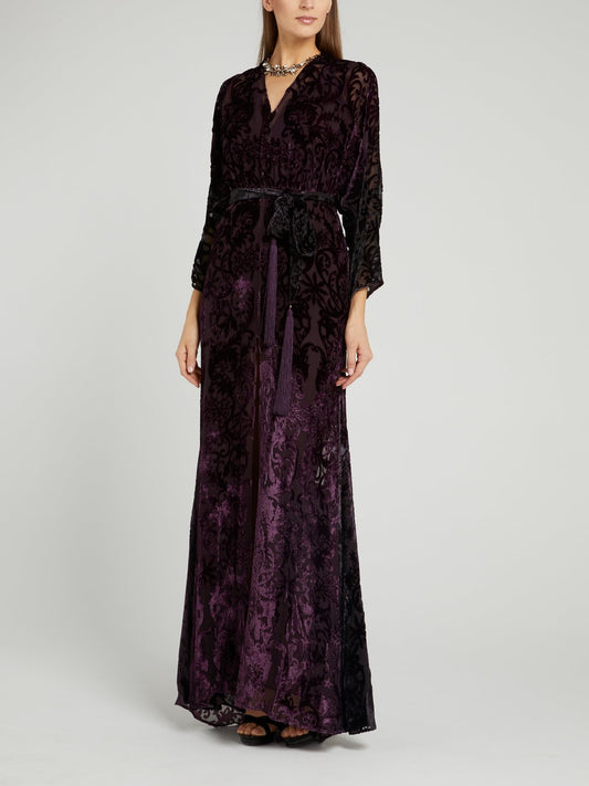 Фиолетовое платье-макси с барочным принтом и поясом