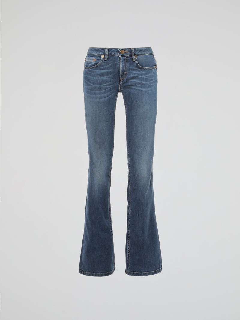 Step into a world of timeless elegance and contemporary finesse with Roberto Cavalli's Flared Denim Jeans. Crafted with meticulous attention to detail, these jeans effortlessly blend sophistication and comfort. From morning strolls to glamorous evenings, these flared denim jeans are your ultimate sartorial companion, making a bold statement wherever you go.