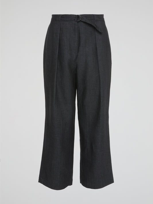 Step into the world of sophisticated style with our Black Pleated Capri Pants by Akris Punto. Crafted with meticulous precision, these pants effortlessly blend elegance and comfort. From the pleated detailing to the flattering capri length, these pants guarantee a chic and timeless addition to your wardrobe.