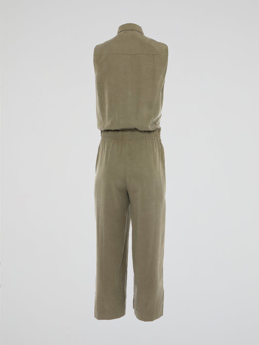Step into effortless style with the Khaki Belted Jumpsuit from Akris Punto. This chic and versatile piece combines the sophistication of a tailored jumpsuit with the comfort of a belted waist, offering you the best of both worlds. Whether you're heading to the office or out for a night on the town, this jumpsuit is the epitome of modern elegance that will make heads turn wherever you go.