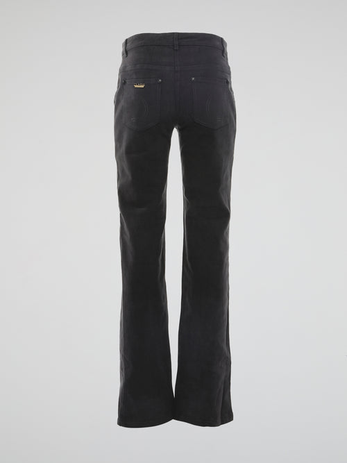 Introducing our Black Front Pocket JeansClas Roberto Cavalli, the epitome of sleek versatility and effortless style. Crafted with premium black denim, these jeans boast a unique front pocket design that adds a touch of unconventional flair to your outfit. With its impeccable fit and timeless appeal, these jeans are a must-have for the modern trendsetter looking to make a bold statement.