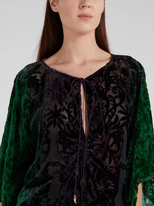 Зеленая длинная блузка с барочным принтом