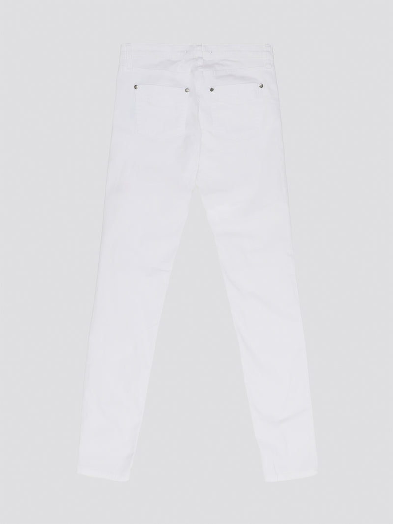 Indulge in timeless elegance and modern sophistication with these White Straight Leg Jeans by Roberto Cavalli. Crafted with precision and attention to detail, these jeans feature a sleek silhouette that effortlessly complements any ensemble. Elevate your everyday wardrobe with a touch of luxury and style with these iconic Roberto Cavalli jeans.