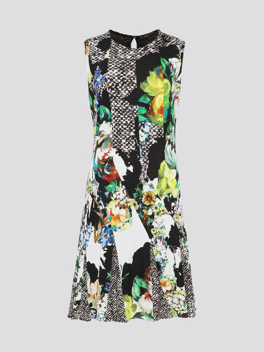 Indulge in the wild beauty of nature with the Foliage Sheath Dress by Roberto Cavalli. This exquisite piece showcases intricate leaf motifs that dance across the fabric, creating a mesmerizing blend of elegance and edge. Perfect for the modern woman who dares to stand out and make a bold fashion statement.