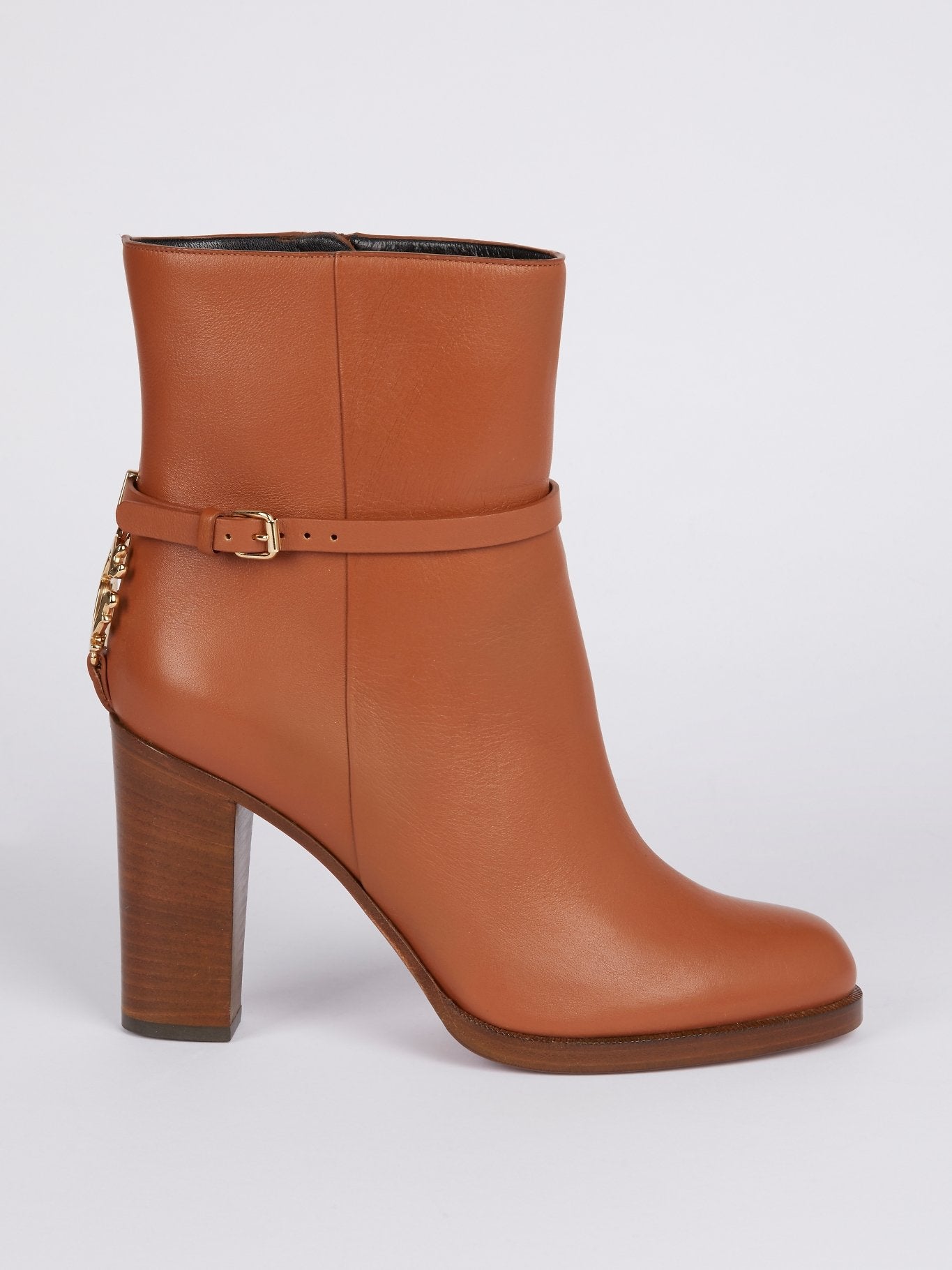 Rear Logo Country Ankle Boots