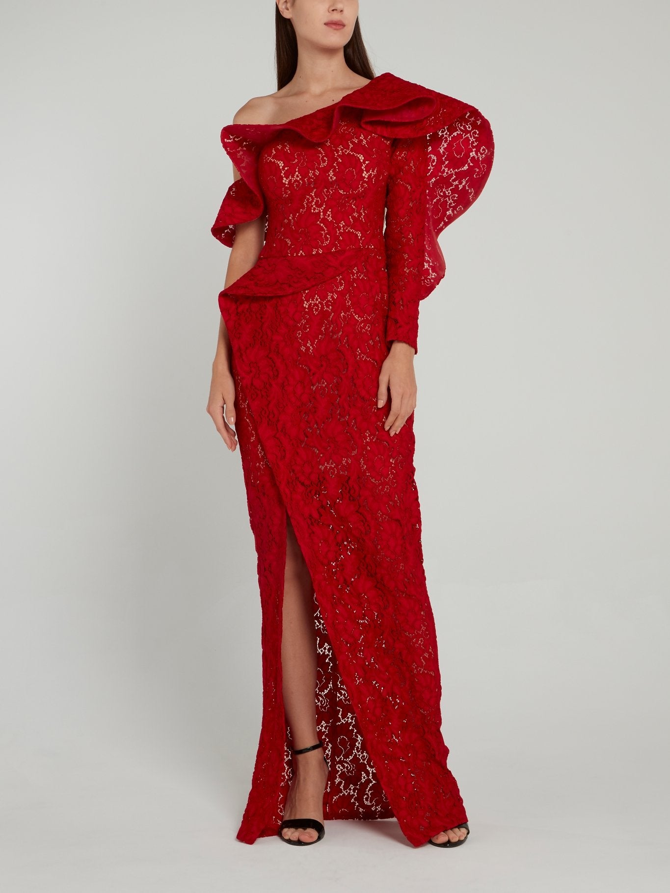 Красное асимметричное платье-макси с кружевом