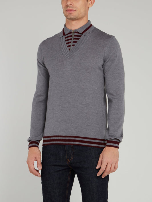 Серый свитер с полосатыми манжетами и воротником на молнии