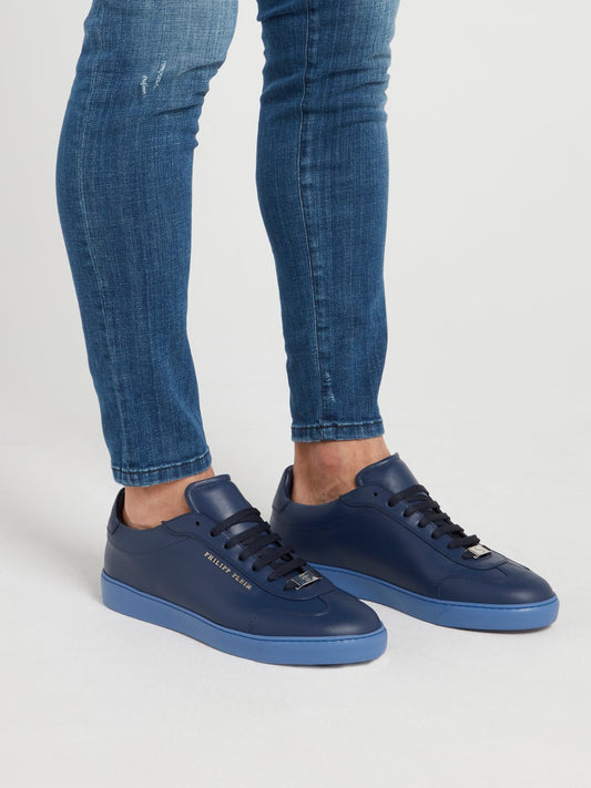 Темно-синие низкие кожаные кроссовки