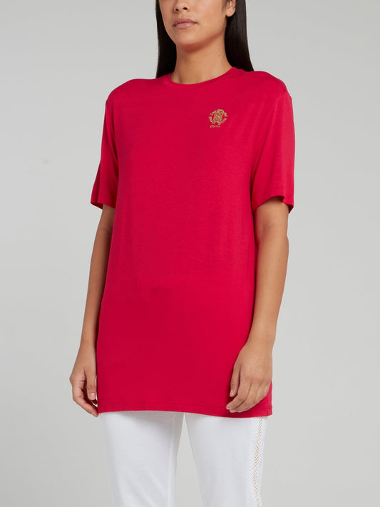 Красная футболка с круглым вырезом и рукавами до локтя