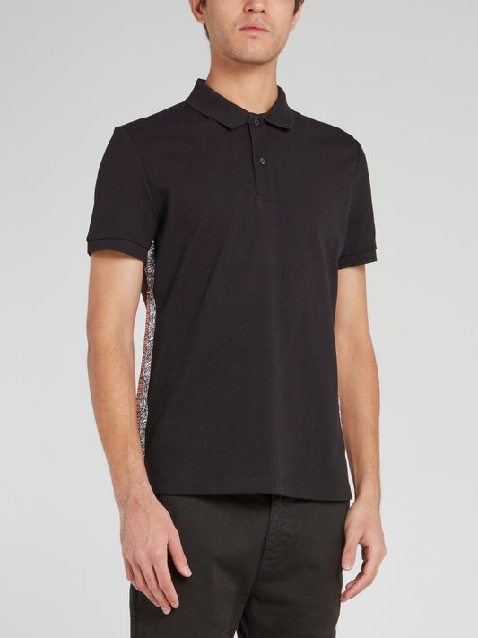 Черная рубашка поло с логотипом и полосой сбоку