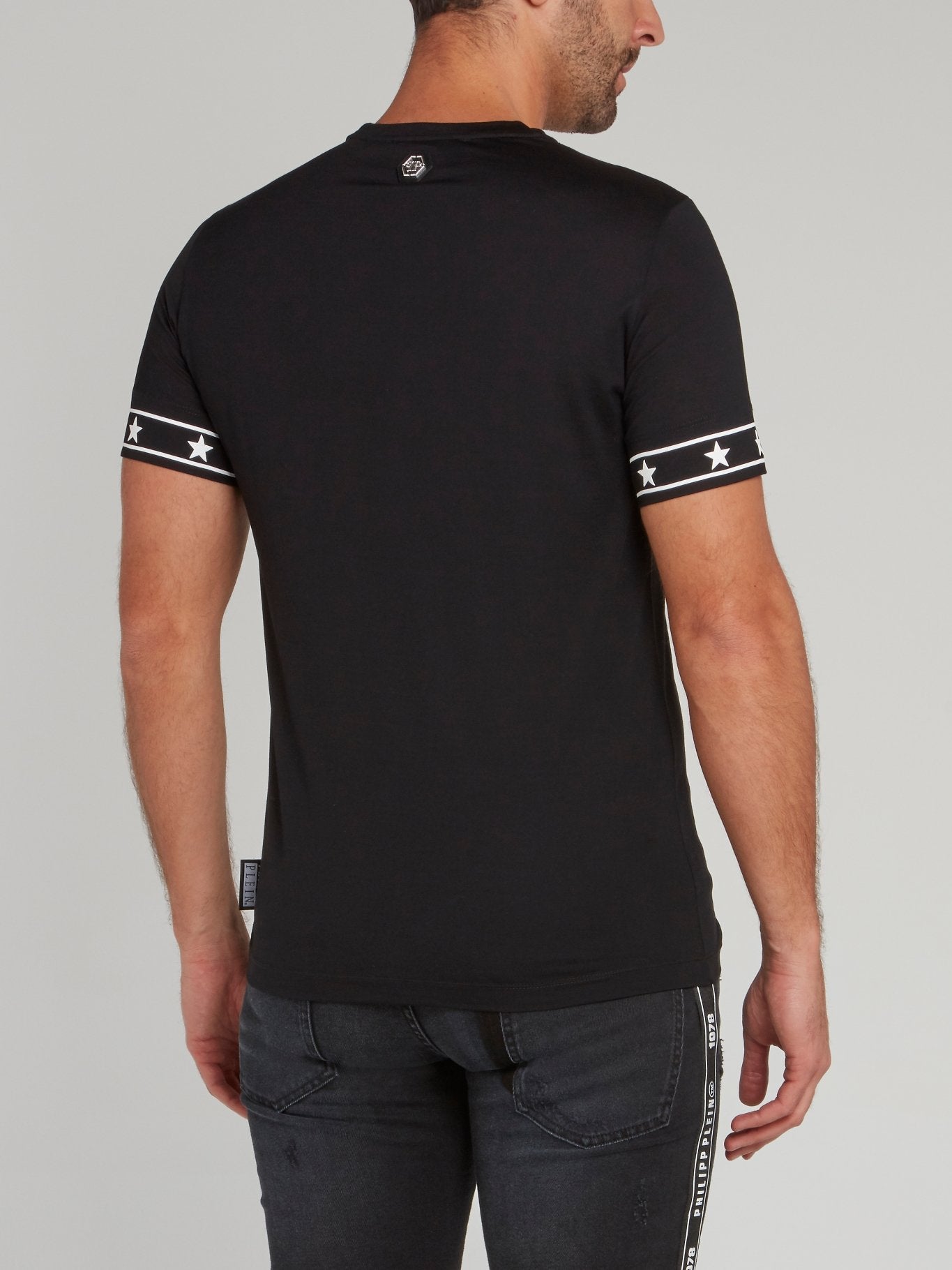 Черная футболка со звездами на рукавах PP1978