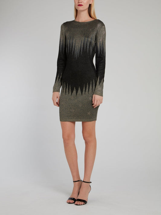 Платье-свитер с металлическим принтом