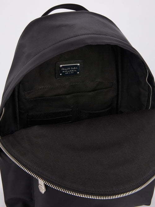 Черный рюкзак с монограммой