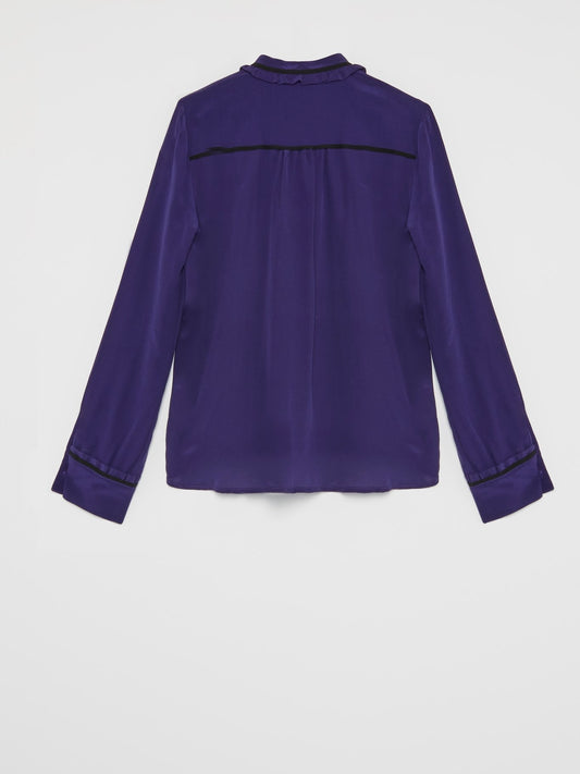 Фиолетовая блузка с рюшами