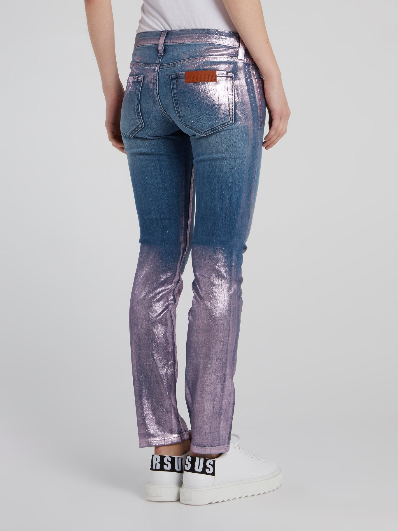 Облегающие джинсы со вставками с металлическим эффектом