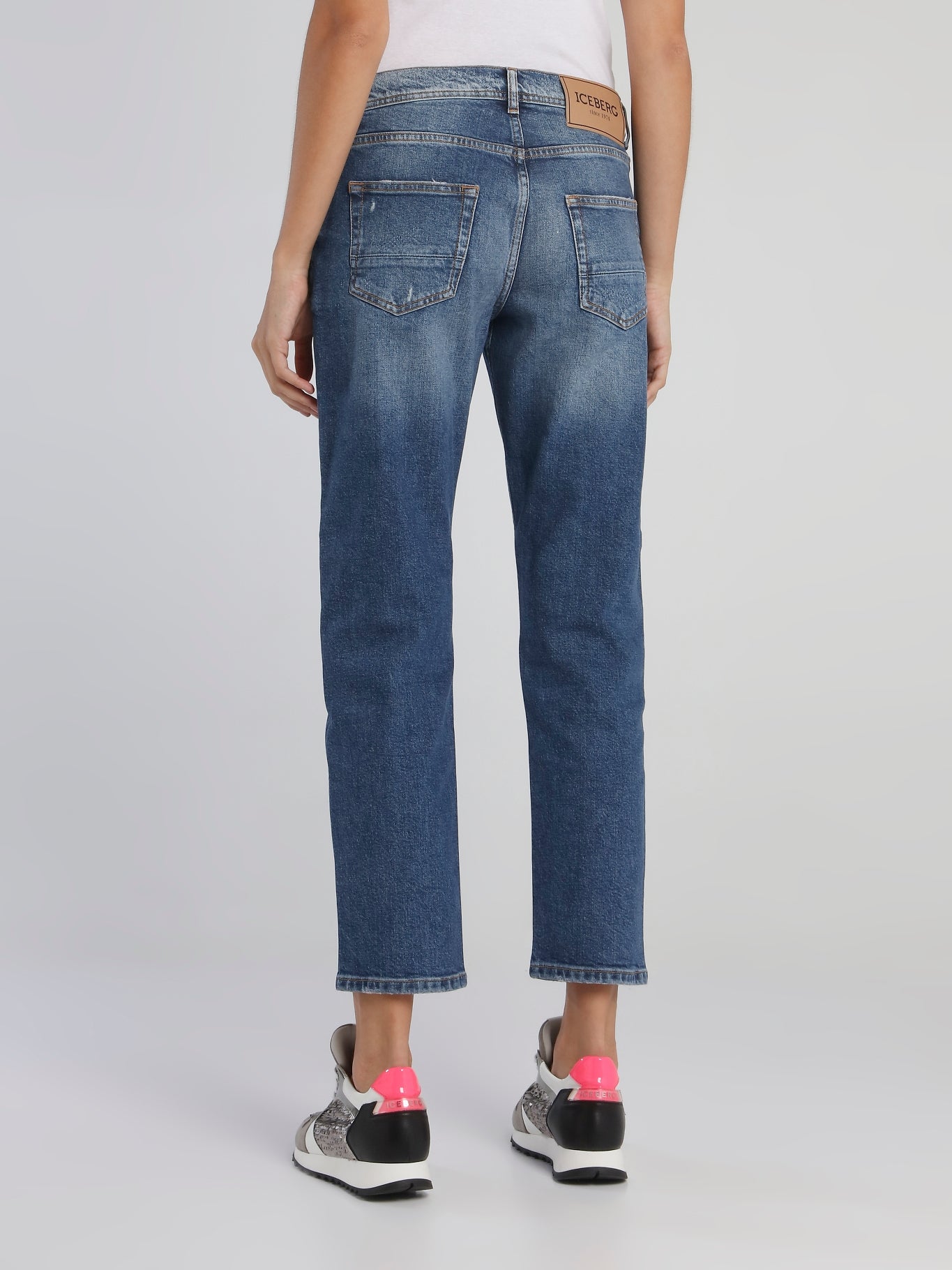 Blue Straight Cut Distressed Capri Jeans – Maison-B-More Global Store