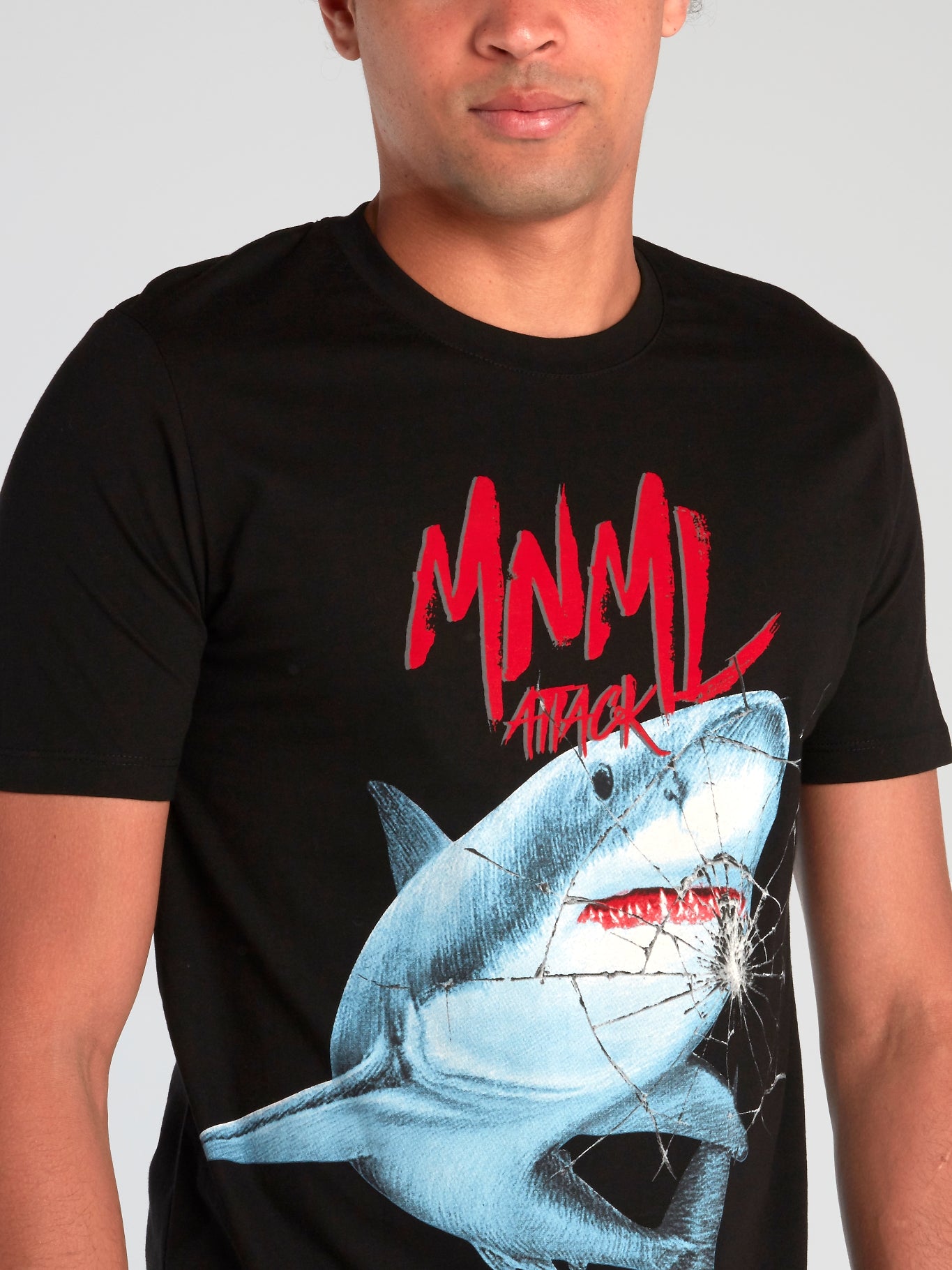 Black Shark Print Retro T-Shirt